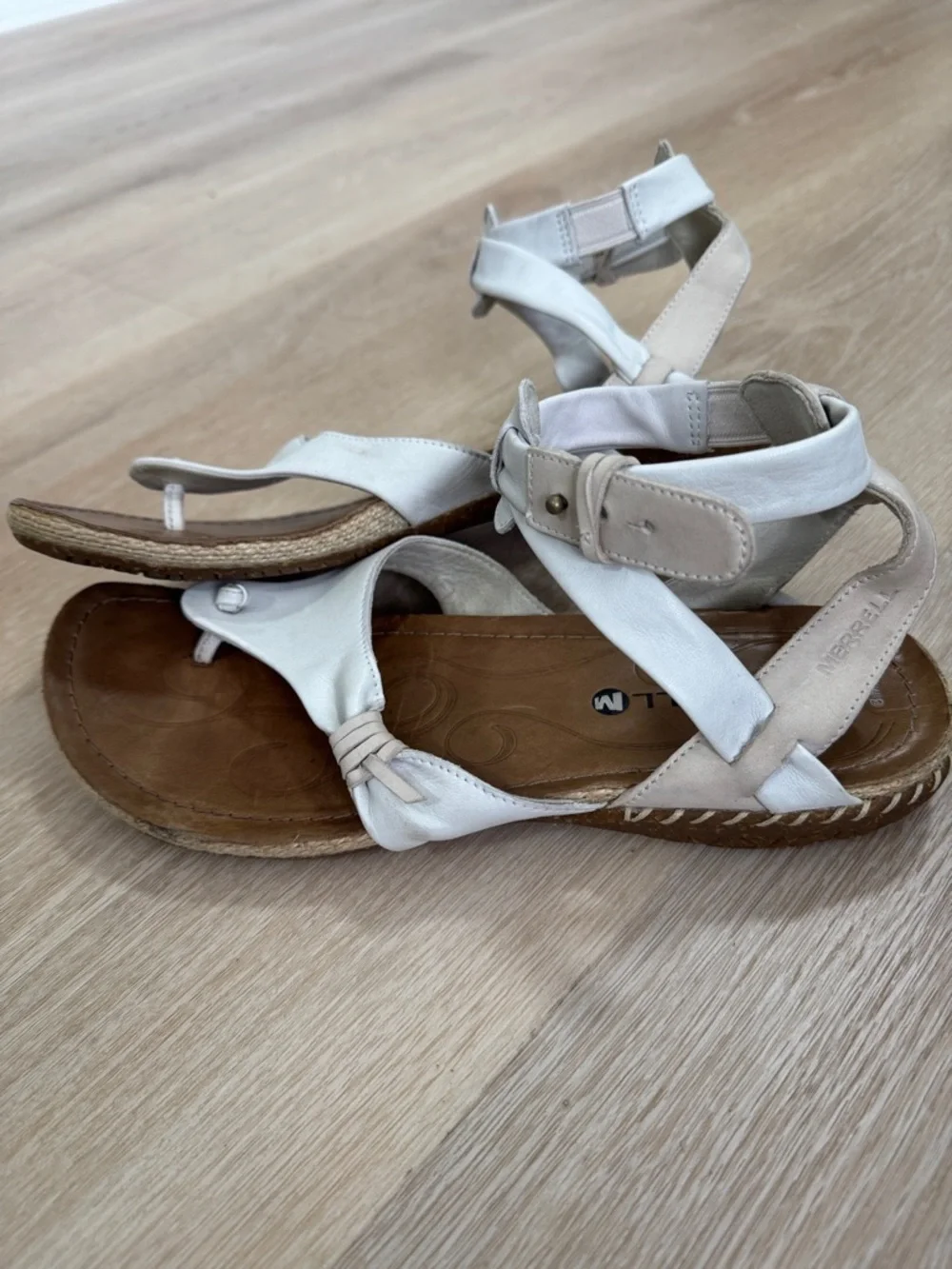 Merrell White Leather Knot-Detail Toe-Post Sandals